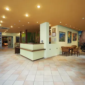 ** Hotel Montserrat España
